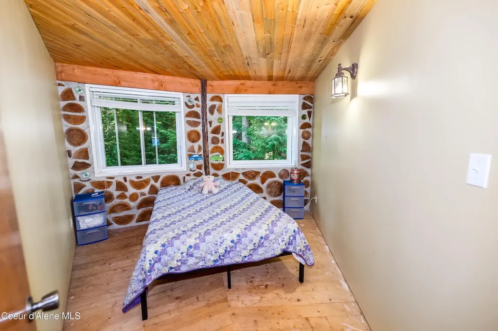 316 Granite Creek Road Nordman ID 83848