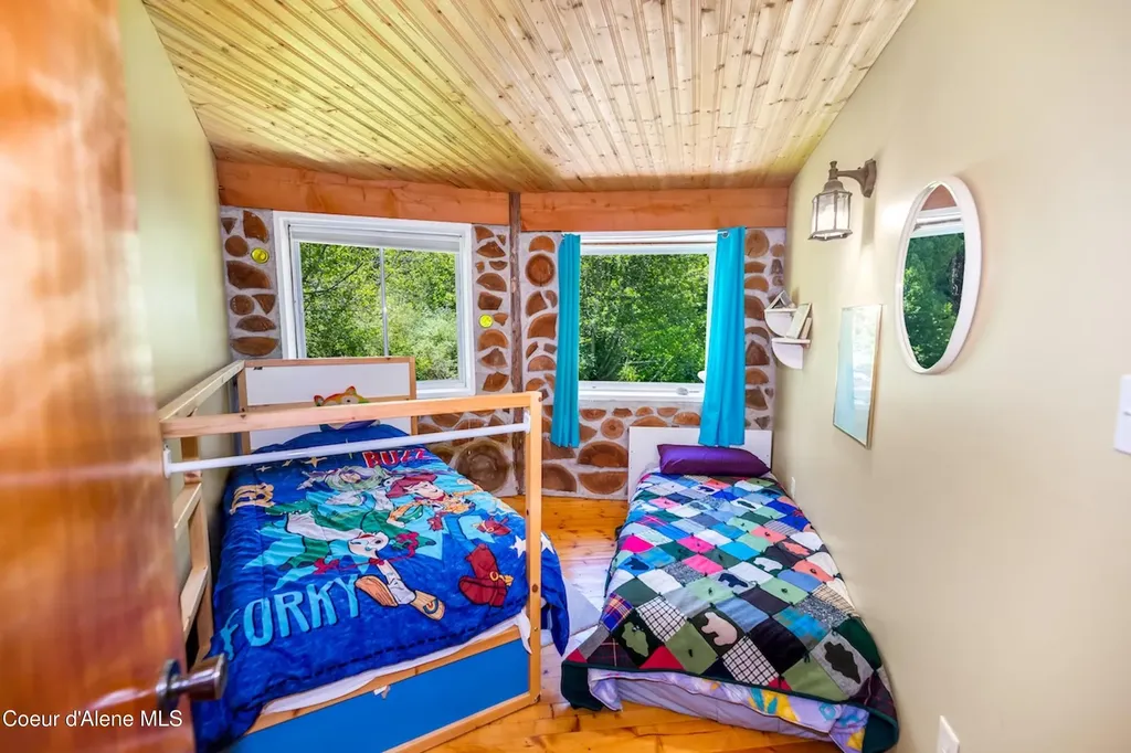 316 Granite Creek Road Nordman ID 83848