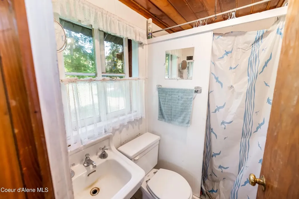 316 Granite Creek Road Nordman ID 83848
