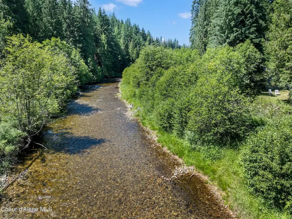 316 Granite Creek Road Nordman ID 83848