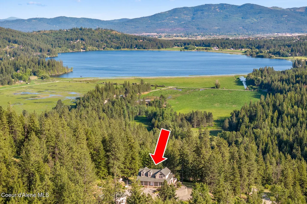 14802 N Mobbs Road Hauser ID 83854