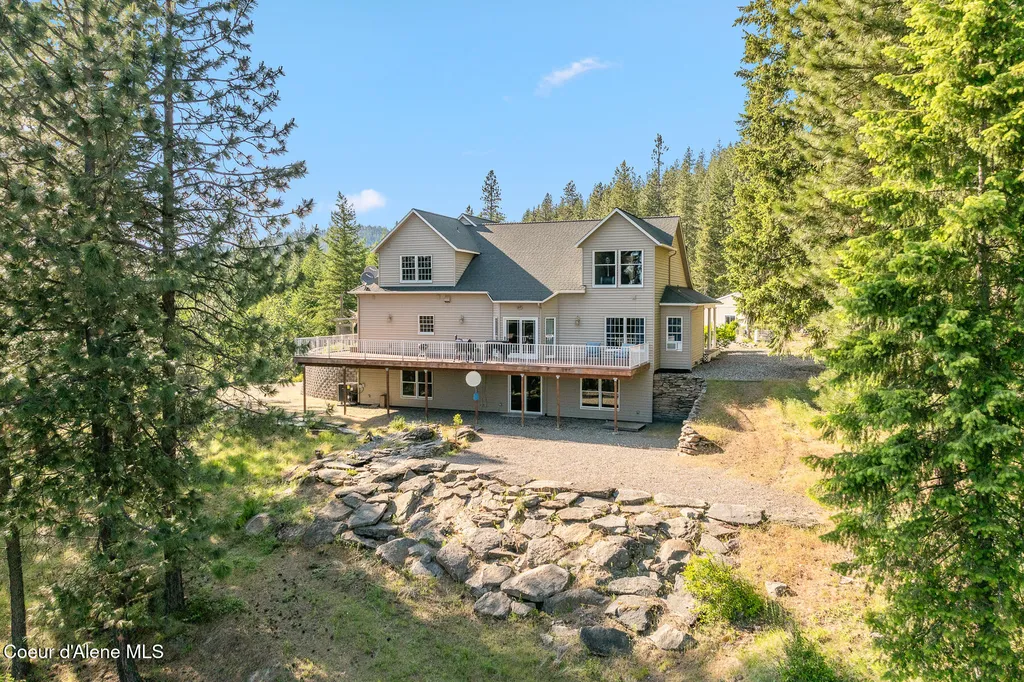 14802 N Mobbs Road Hauser ID 83854