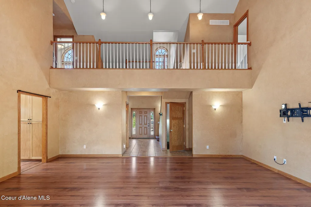 14802 N Mobbs Road Hauser ID 83854