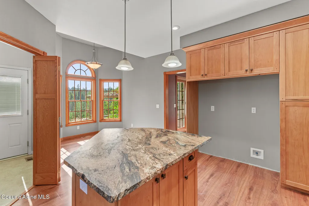 14802 N Mobbs Road Hauser ID 83854