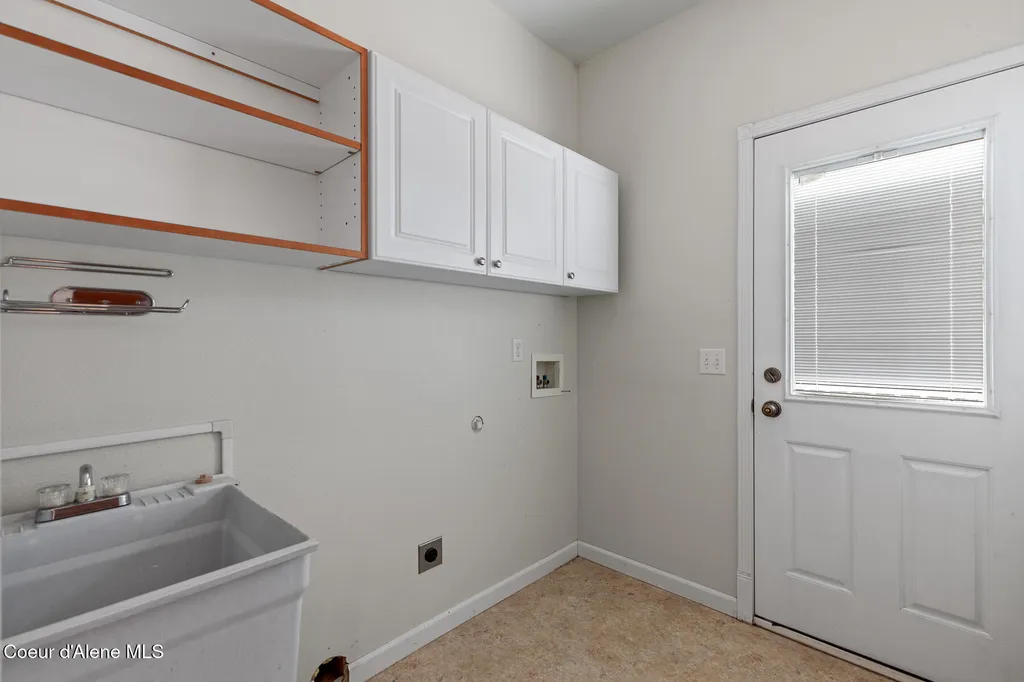14802 N Mobbs Road Hauser ID 83854
