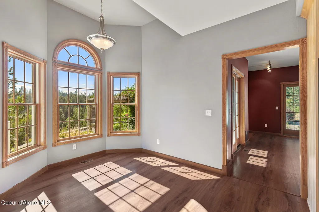 14802 N Mobbs Road Hauser ID 83854