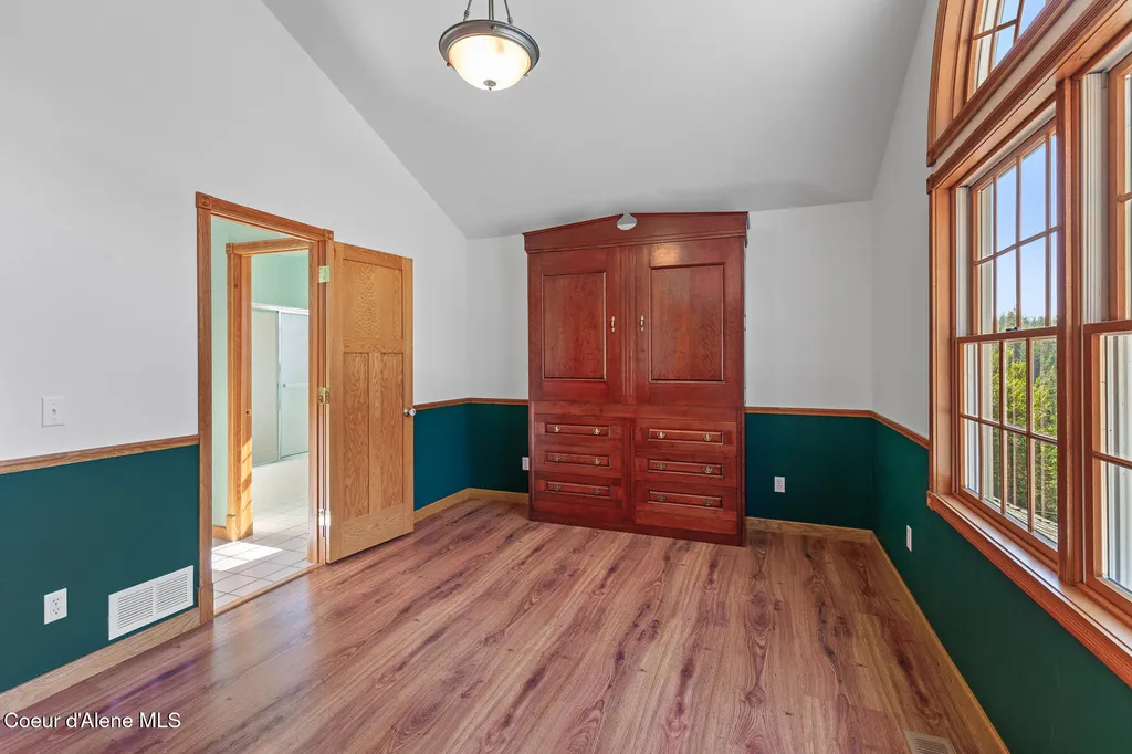 14802 N Mobbs Road Hauser ID 83854