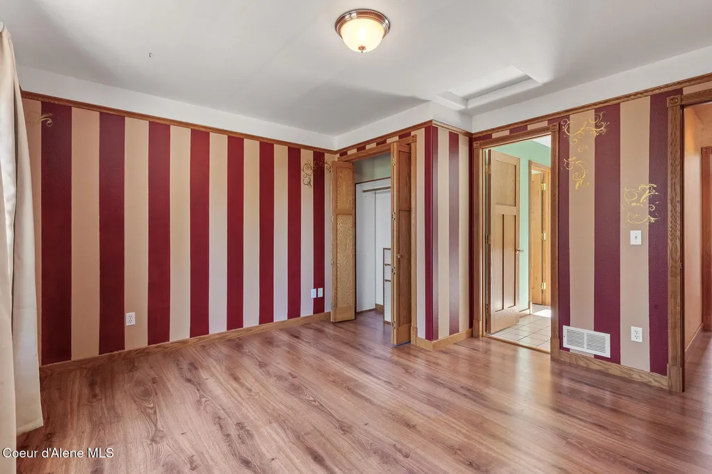 14802 N Mobbs Road Hauser ID 83854