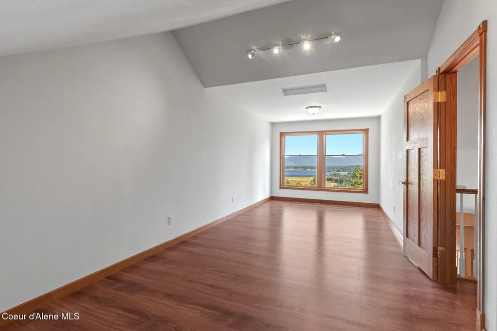 14802 N Mobbs Road Hauser ID 83854