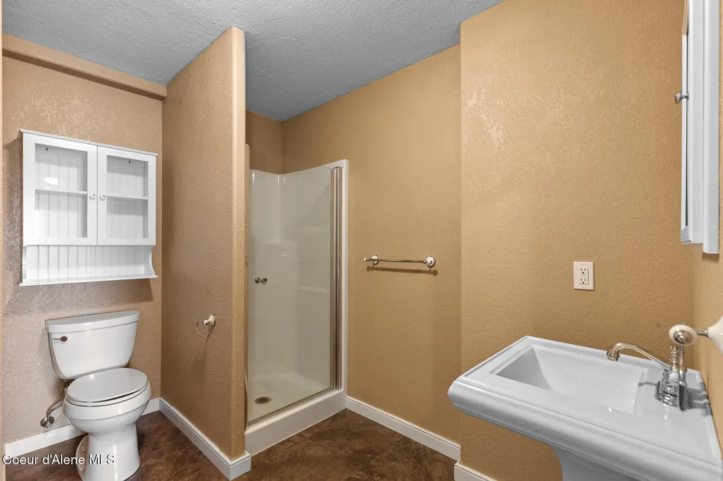 14802 N Mobbs Road Hauser ID 83854