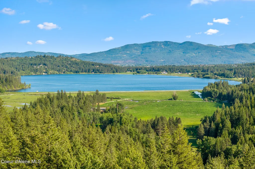 14802 N Mobbs Road Hauser ID 83854