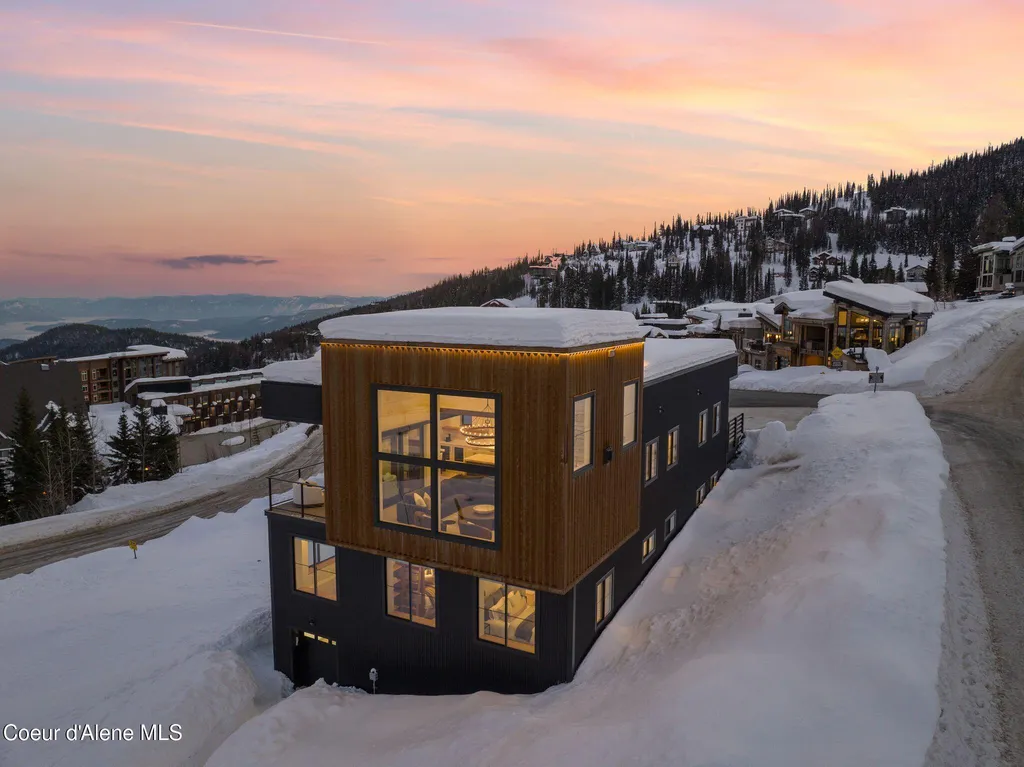 5 Chutes Lane Sandpoint ID 83864