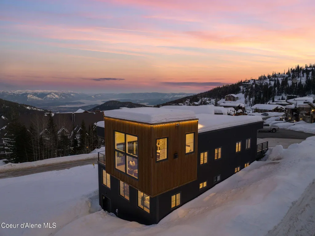 5 Chutes Lane Sandpoint ID 83864