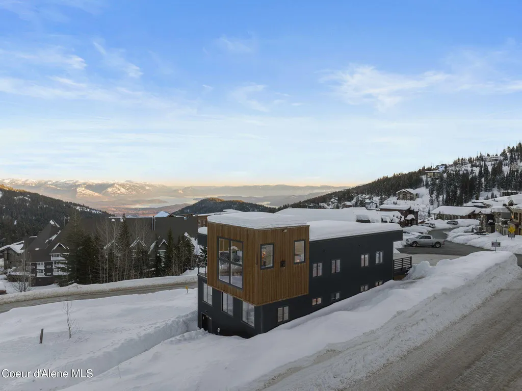 5 Chutes Lane Sandpoint ID 83864