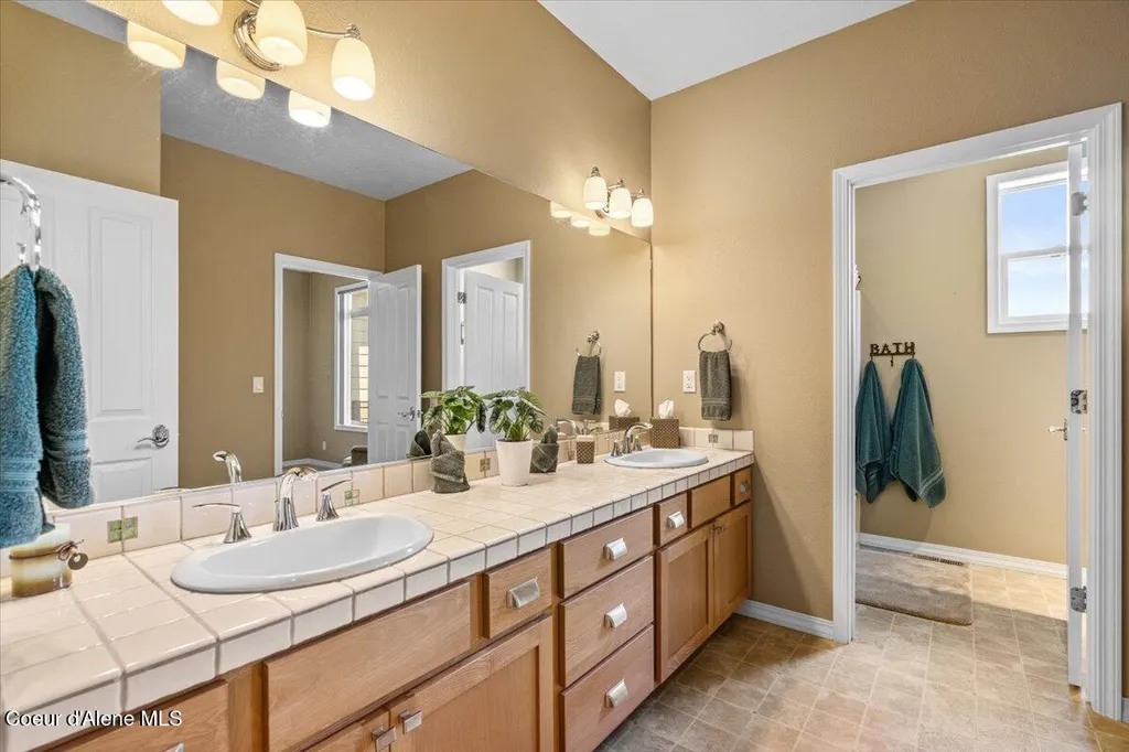 1287 W Grange Avenue Post Falls ID 83854