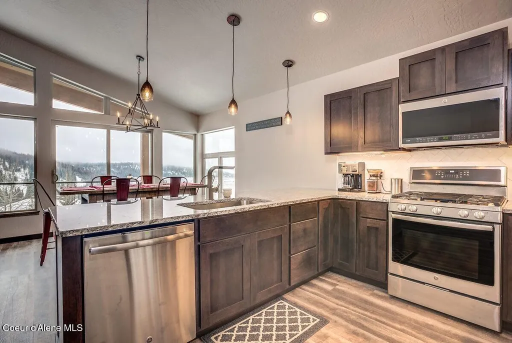 19 Chutes Lane Sandpoint ID 83864