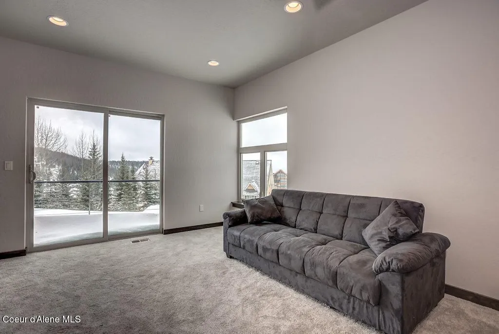 19 Chutes Lane Sandpoint ID 83864