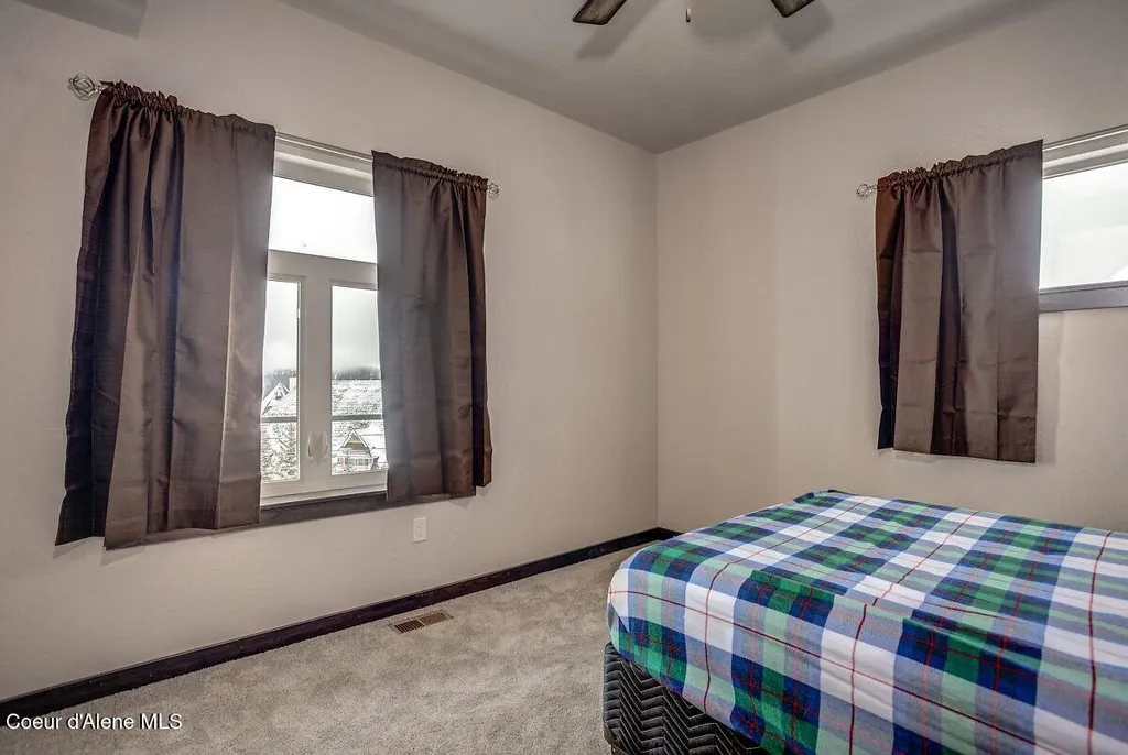 19 Chutes Lane Sandpoint ID 83864