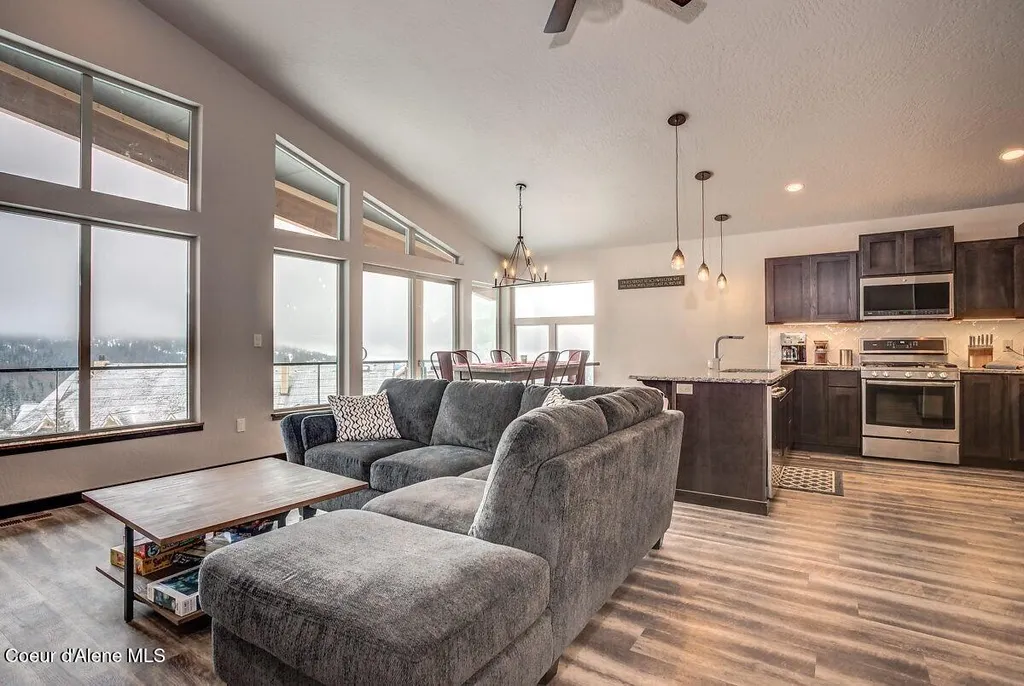 19 Chutes Lane Sandpoint ID 83864