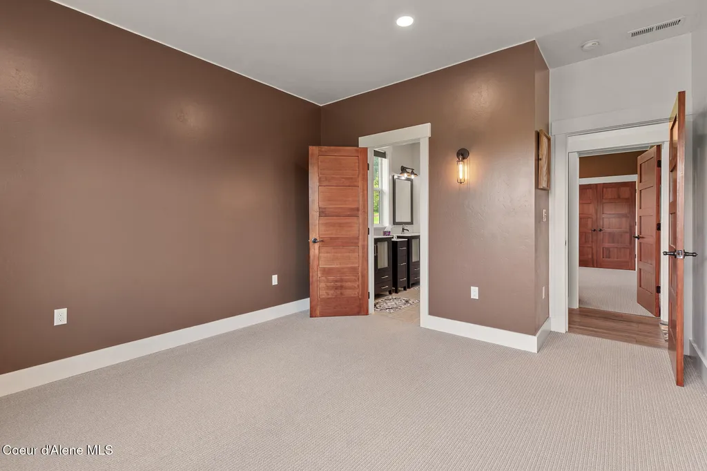 436 Mays Road Sagle ID 83860