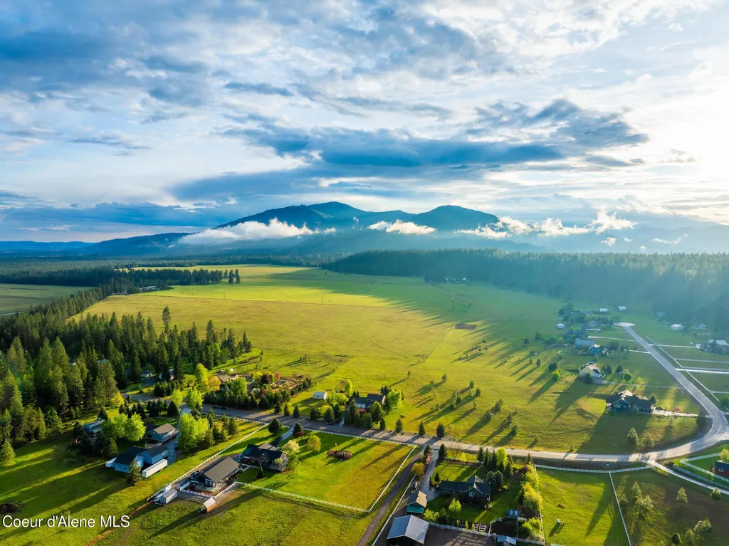 22385 N Ranch View Drive Rathdrum ID 83858