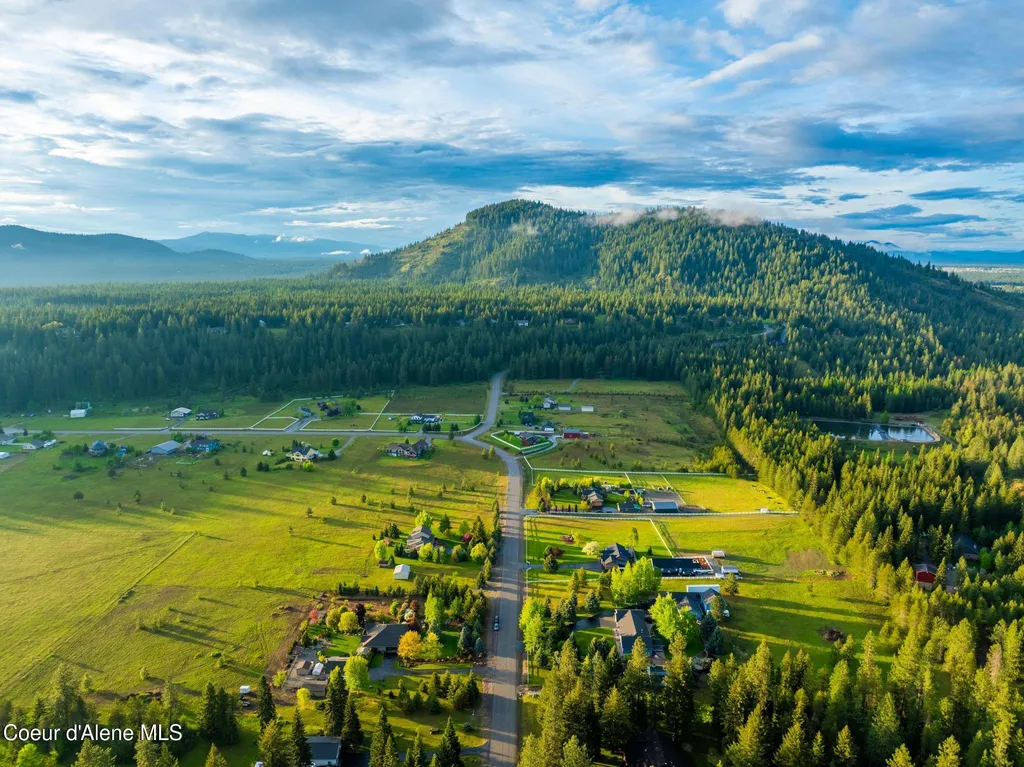 22385 N Ranch View Drive Rathdrum ID 83858