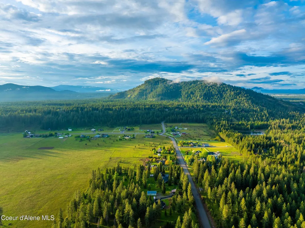 22385 N Ranch View Drive Rathdrum ID 83858