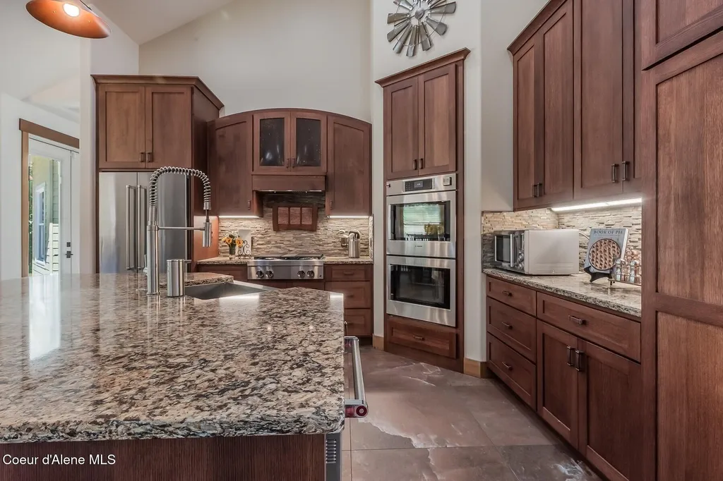 81 Key Ranch Road Sagle ID 83860