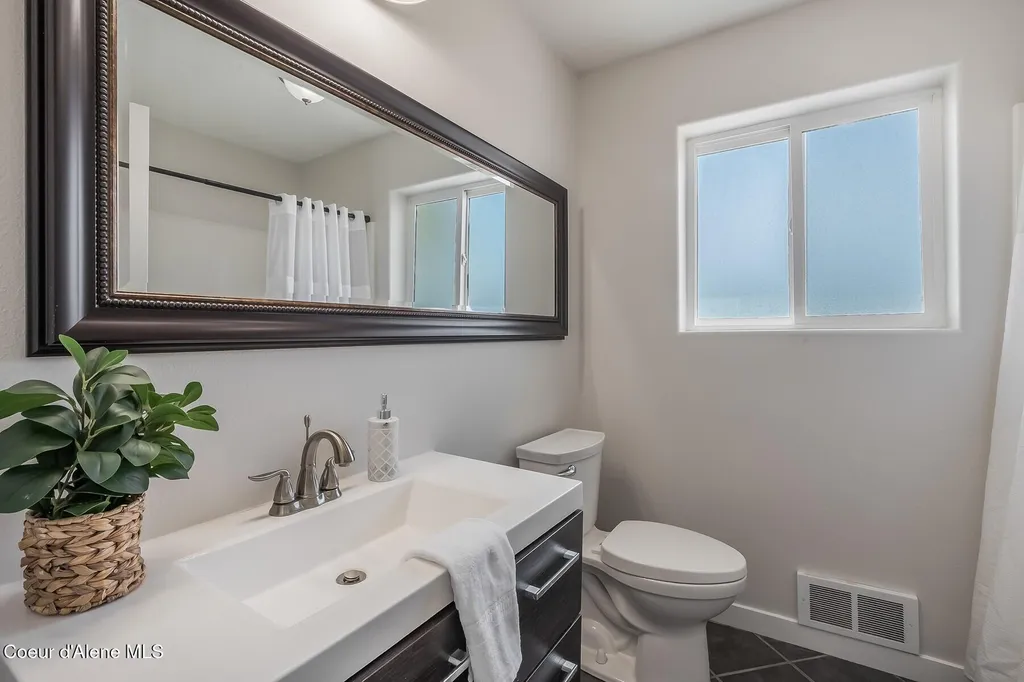 81 Key Ranch Road Sagle ID 83860