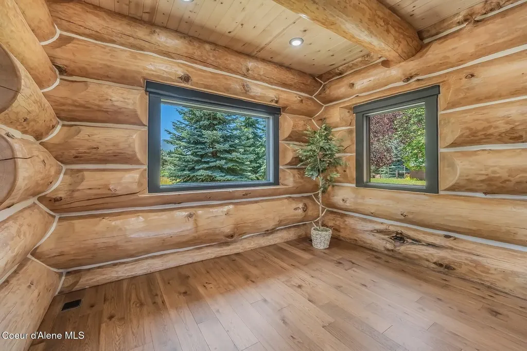 158 W Mountainview Road Moyie Springs ID 83845