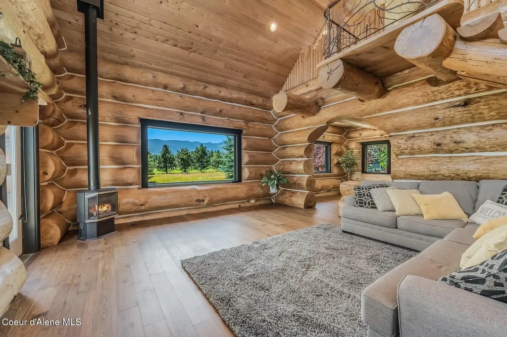 158 W Mountainview Road Moyie Springs ID 83845