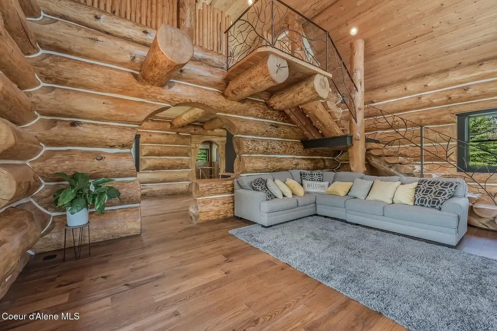 158 W Mountainview Road Moyie Springs ID 83845