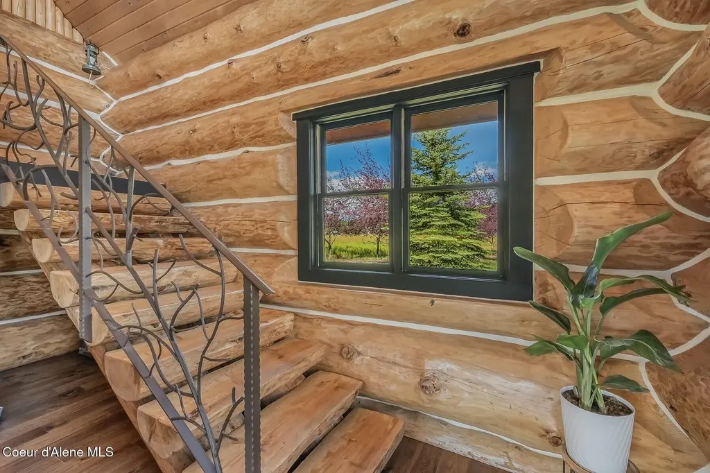 158 W Mountainview Road Moyie Springs ID 83845