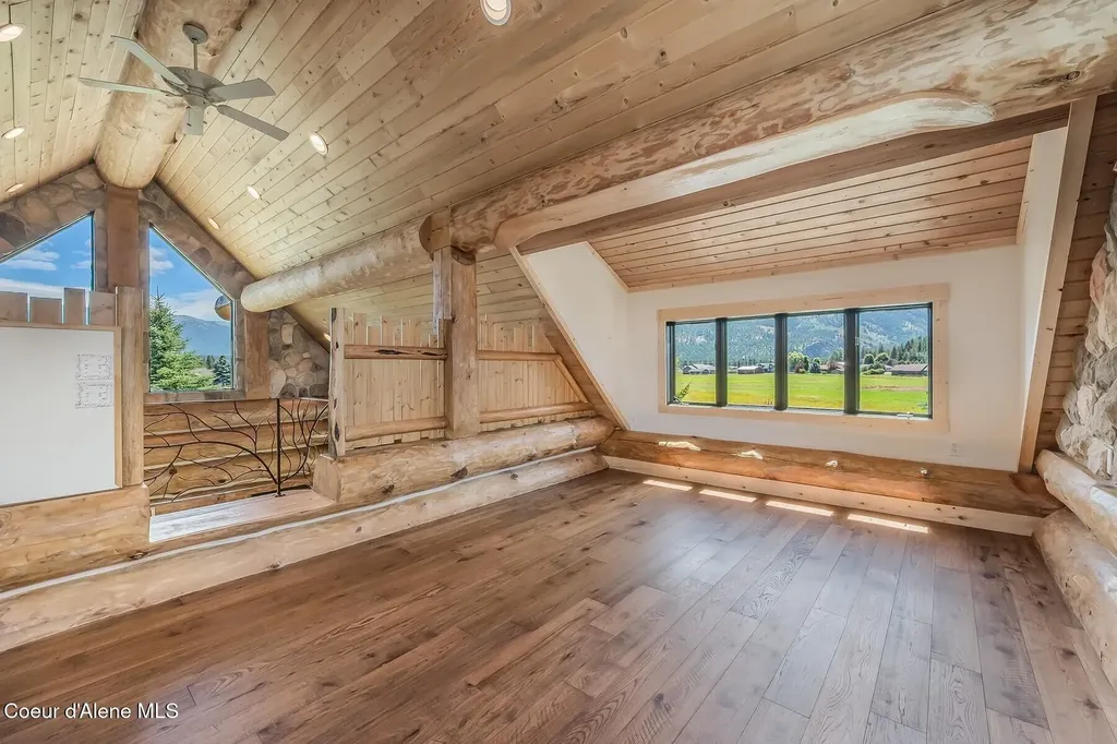 158 W Mountainview Road Moyie Springs ID 83845