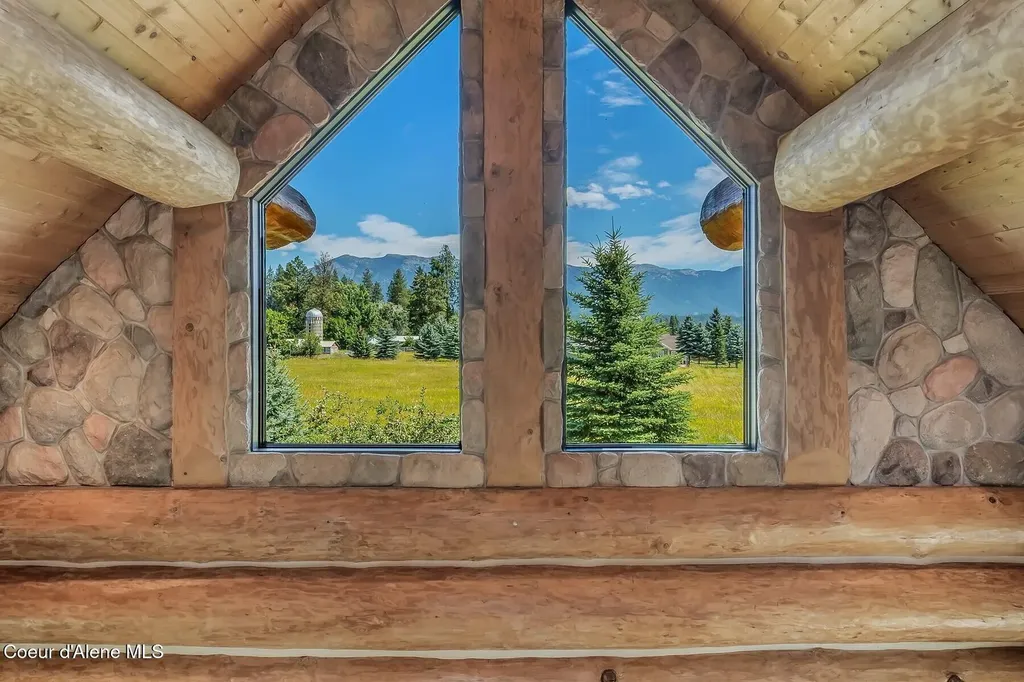158 W Mountainview Road Moyie Springs ID 83845