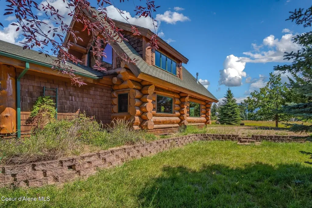 158 W Mountainview Road Moyie Springs ID 83845