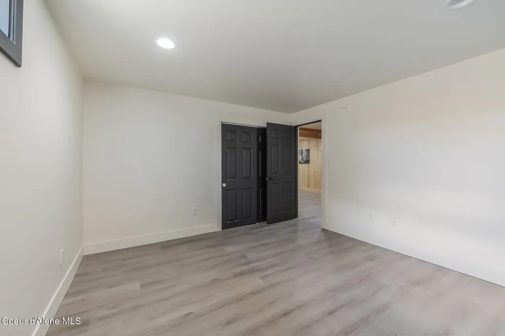 158 W Mountainview Road Moyie Springs ID 83845