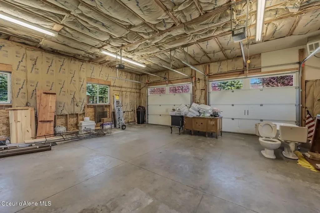 158 W Mountainview Road Moyie Springs ID 83845