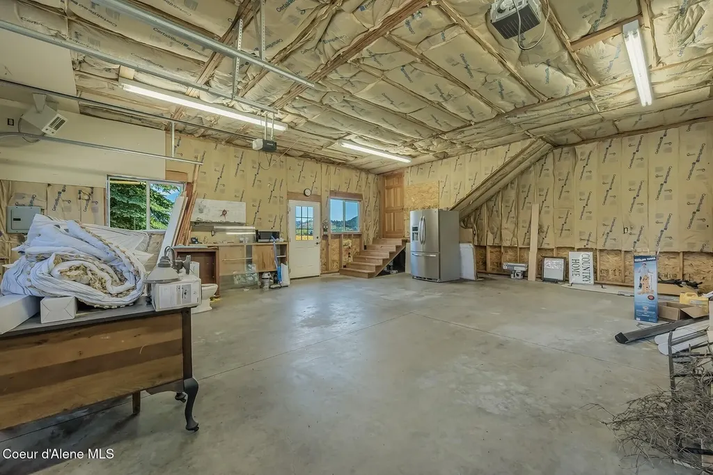 158 W Mountainview Road Moyie Springs ID 83845