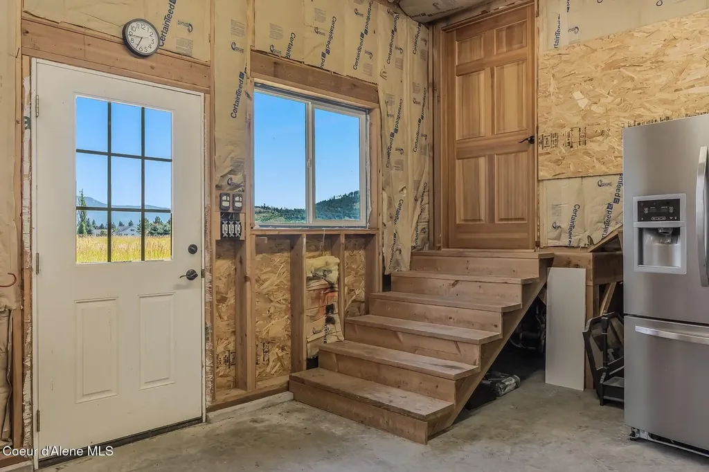 158 W Mountainview Road Moyie Springs ID 83845