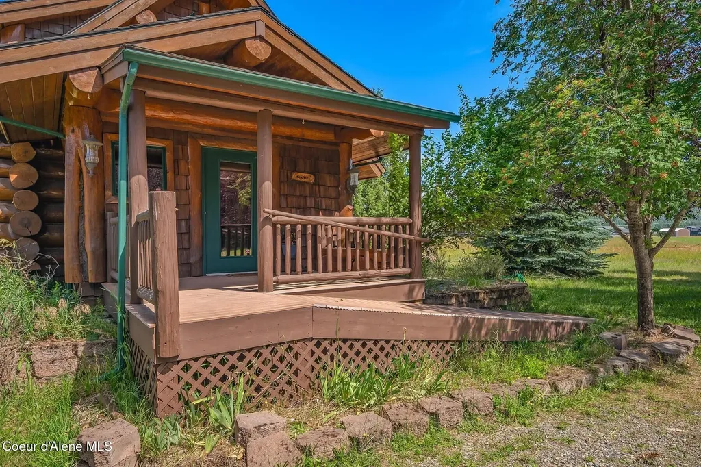 158 W Mountainview Road Moyie Springs ID 83845