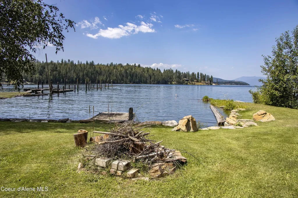 5 Blue Heron Lane Hope ID 83836