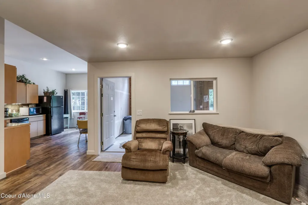 5 Blue Heron Lane Hope ID 83836