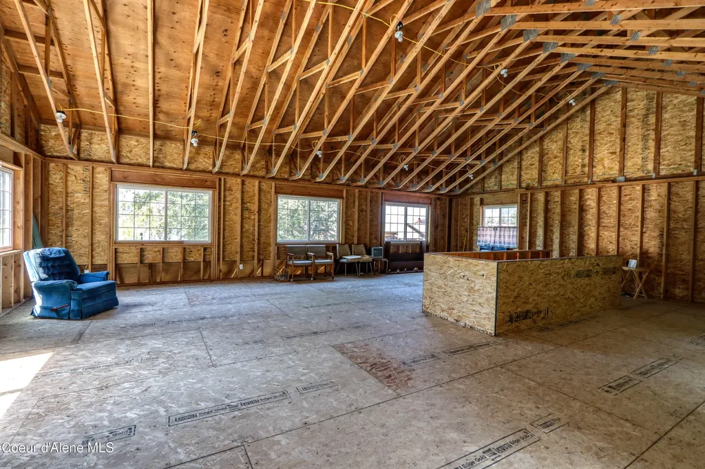 5 Blue Heron Lane Hope ID 83836