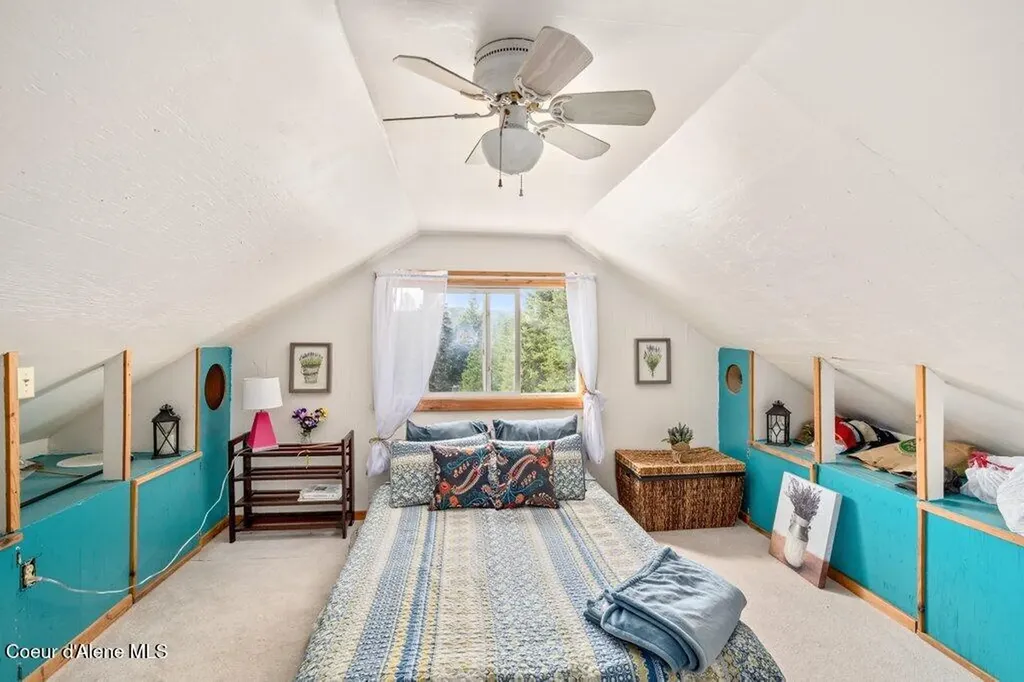 207 Happy Valley Lane St. Maries ID 83861