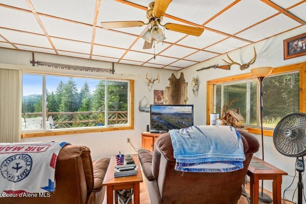 207 Happy Valley Lane St. Maries ID 83861