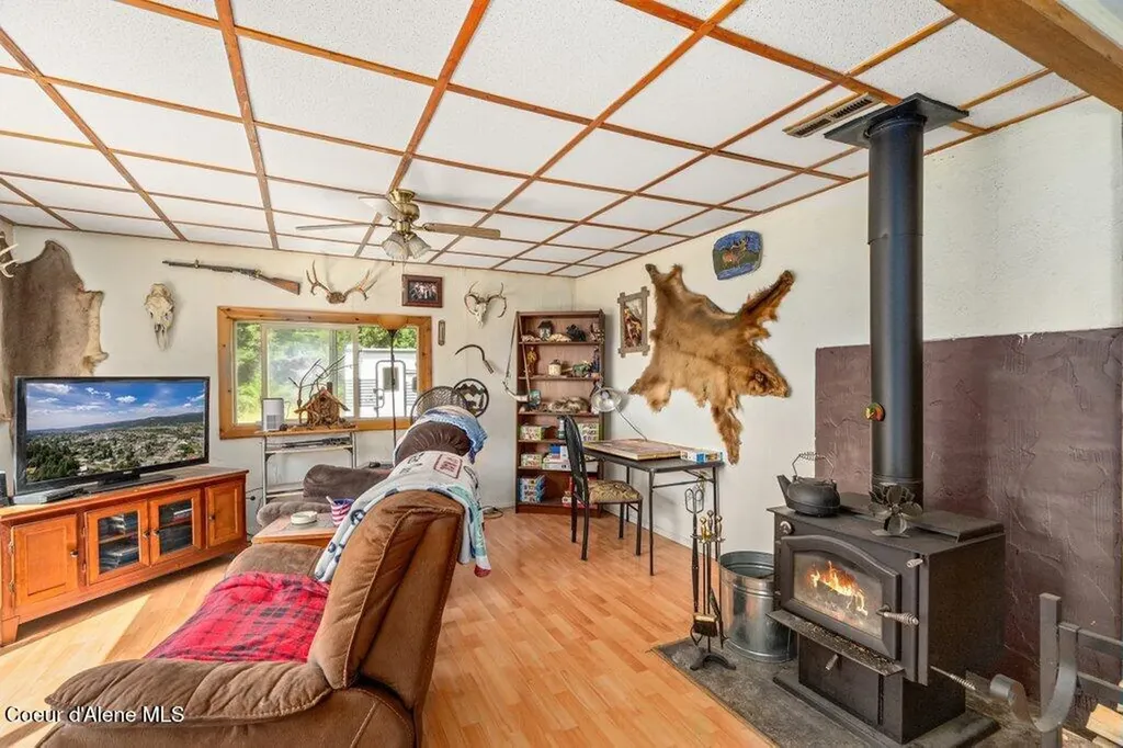 207 Happy Valley Lane St. Maries ID 83861