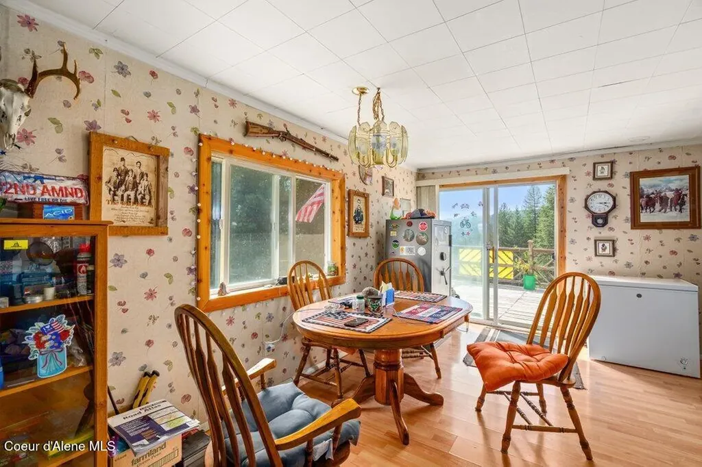207 Happy Valley Lane St. Maries ID 83861