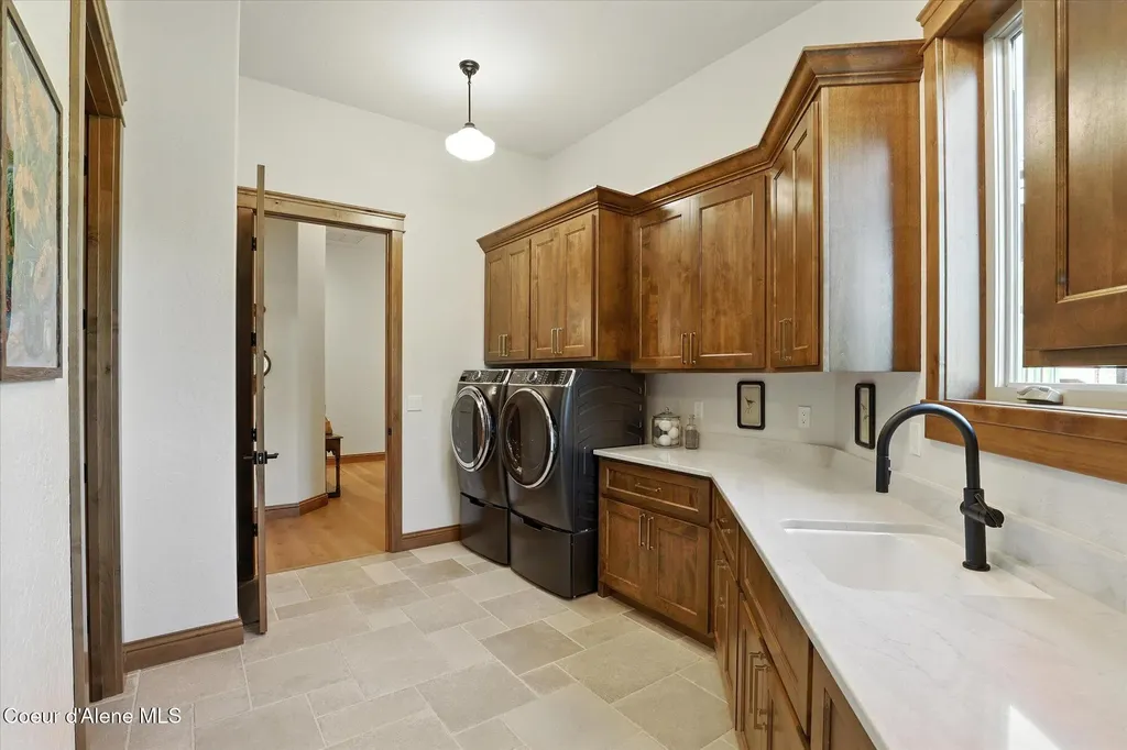 1237 E Amulet Circle Rathdrum ID 83858