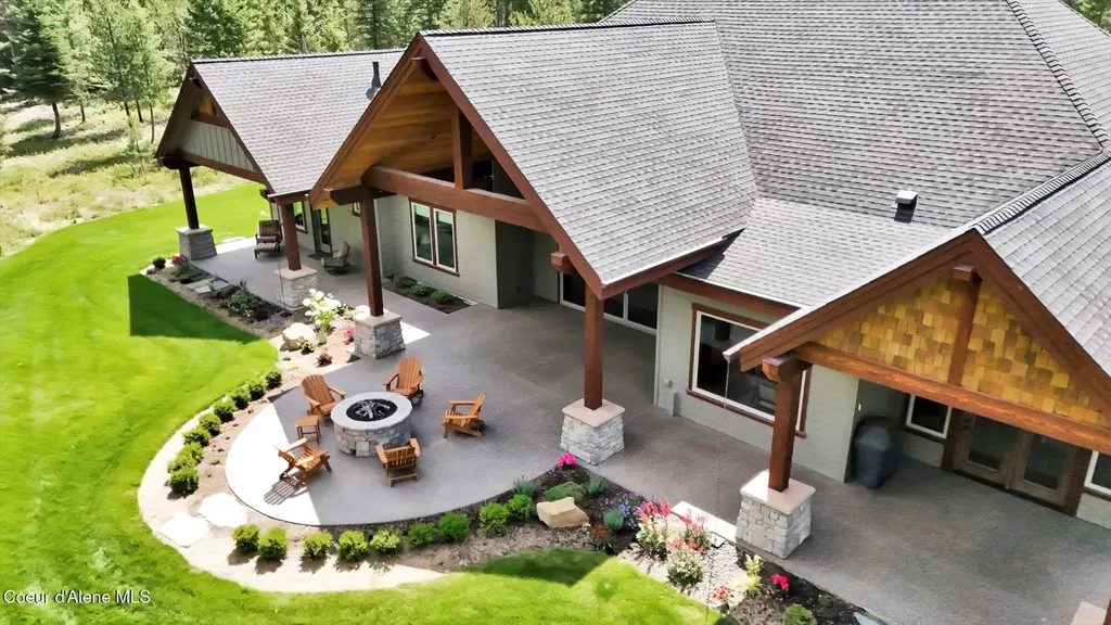 1237 E Amulet Circle Rathdrum ID 83858